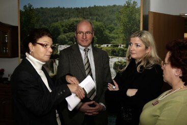 Ministerin Dagmar Ziegler und Landtagsabgeordnete Jutta Lieske auf Pflegetour